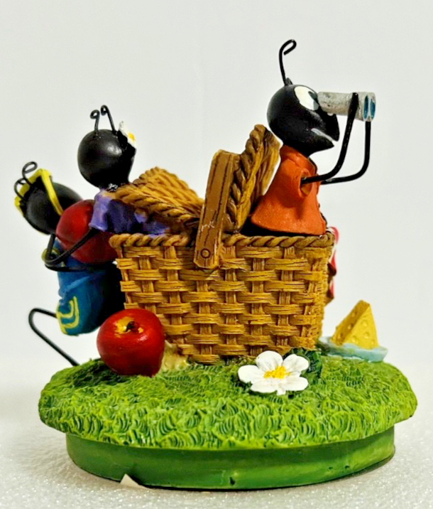 Yankee Candle Ant Picnic Tealight Holder Basket Scene Garden Decor