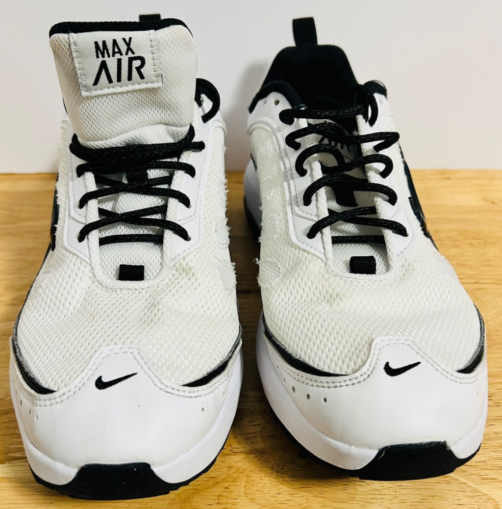 Size 9 - Nike Air Max AP White Black