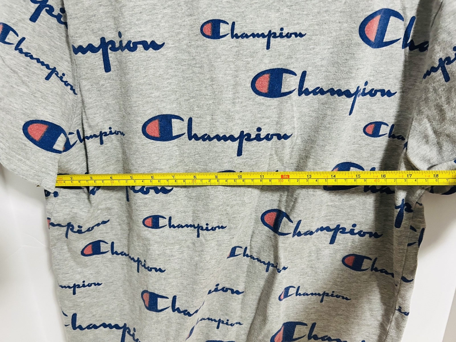 Champion All Over Logo Print T-Shirt Men’s Large Grey Streetwear Tee