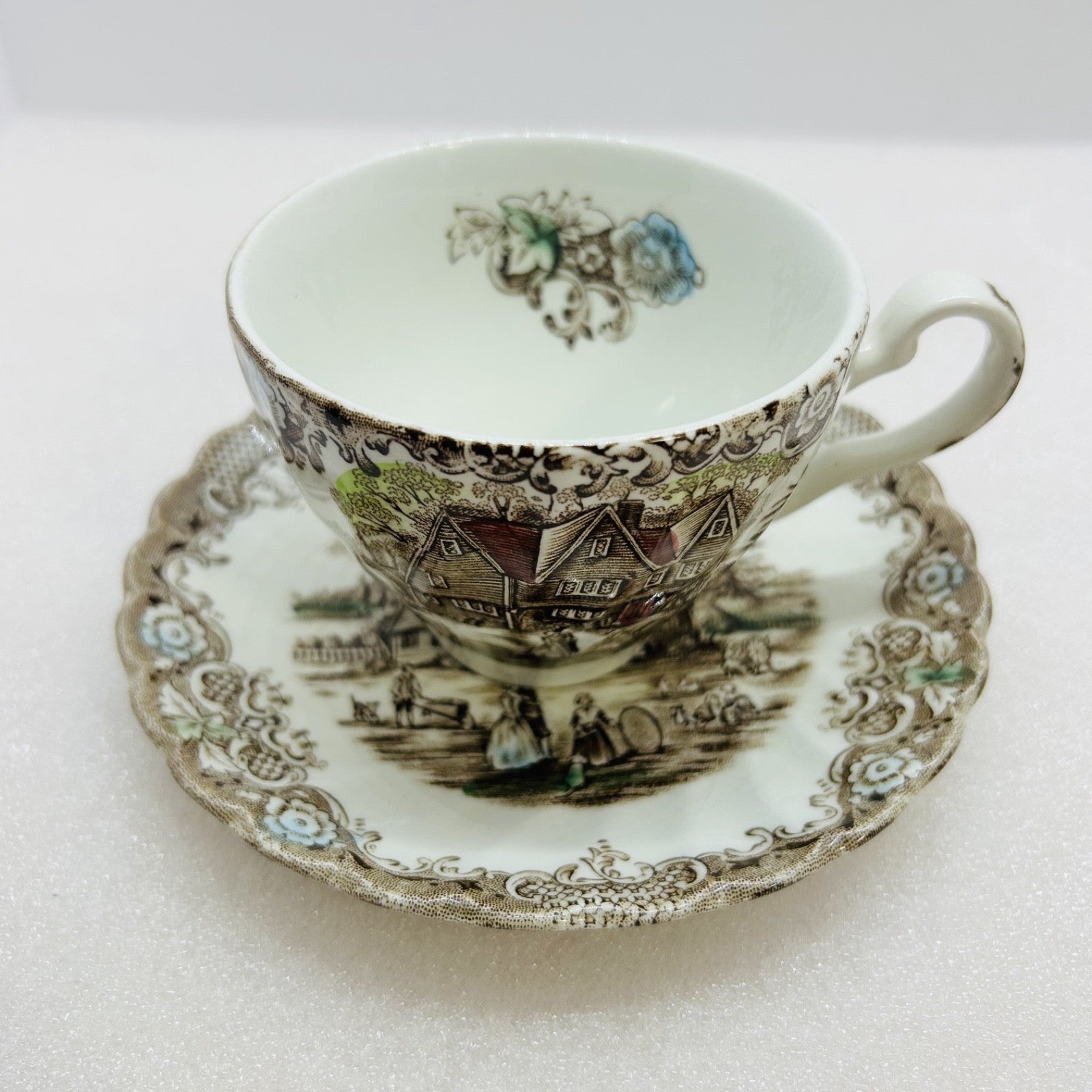 Johnson Brothers Colonial Overhang Teacup and Saucer Heritage Hall