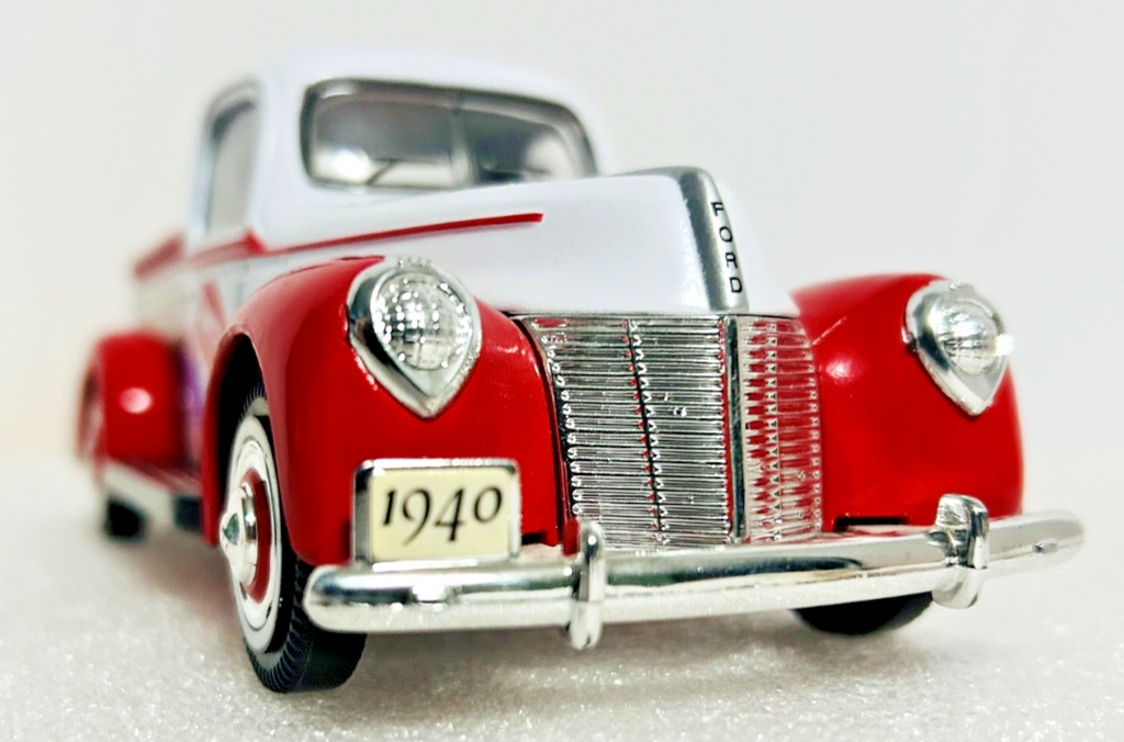 1940 Ford Pepsi-Cola Delivery Truck Diecast Model Vintage Style