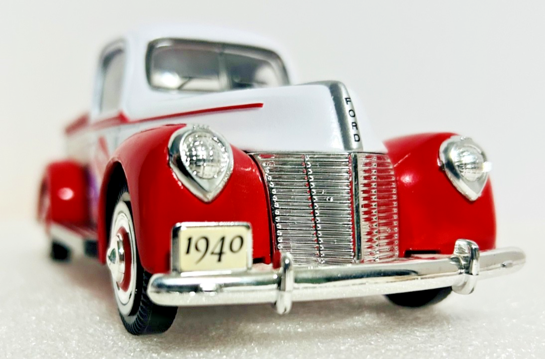 1940 Ford Pepsi-Cola Delivery Truck Diecast Model Vintage Style