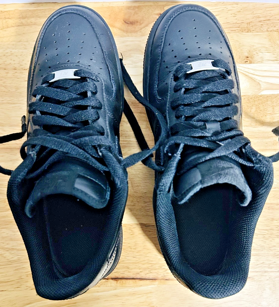 Nike Air Force 1 Low Triple Black AF1 CW2288-001 Mens Size 9 Used
