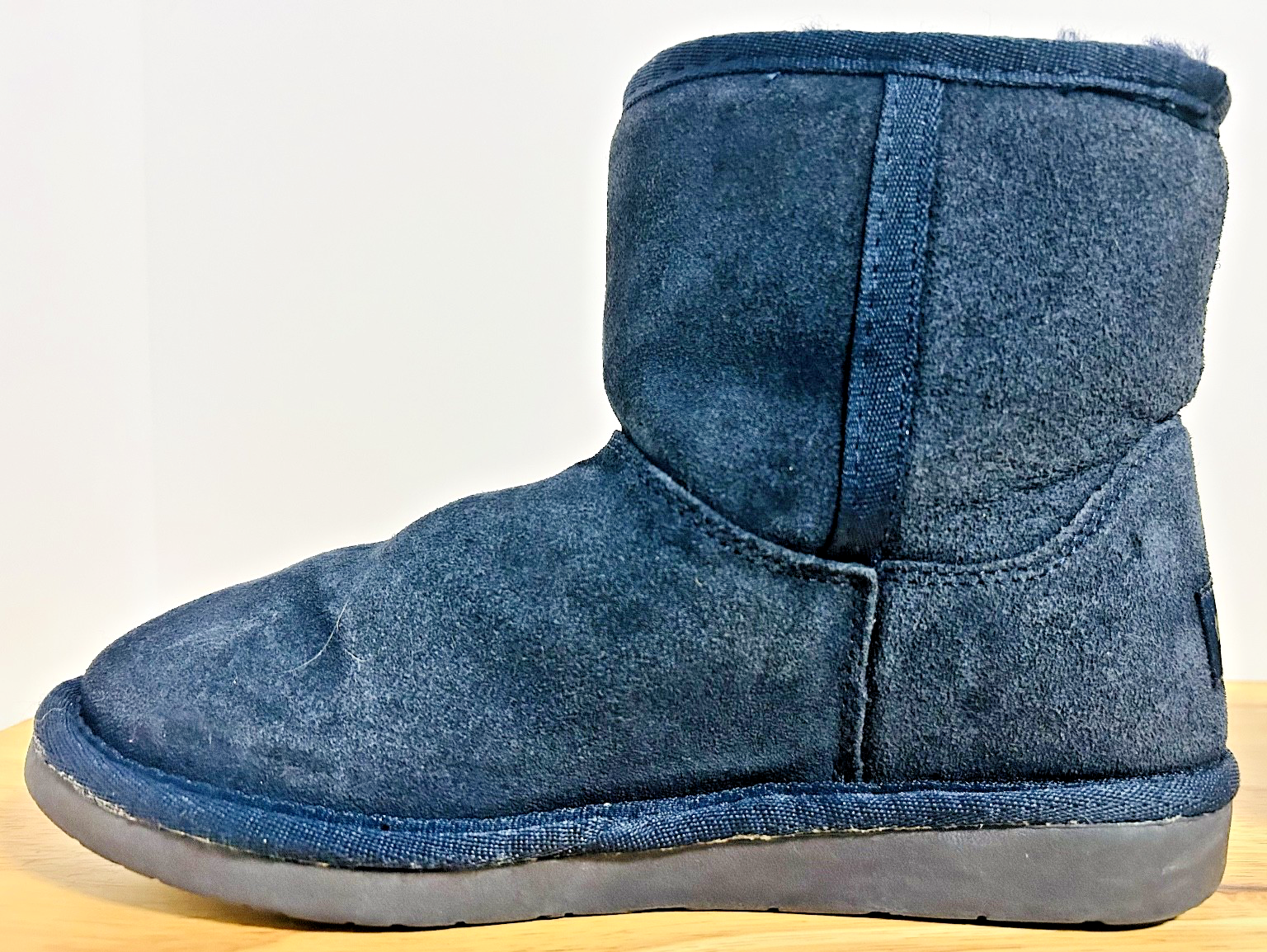 Minnetonka Olympia Short Boots Womens 6 Blue Suede Ankle Sheepskin Wool Lined
