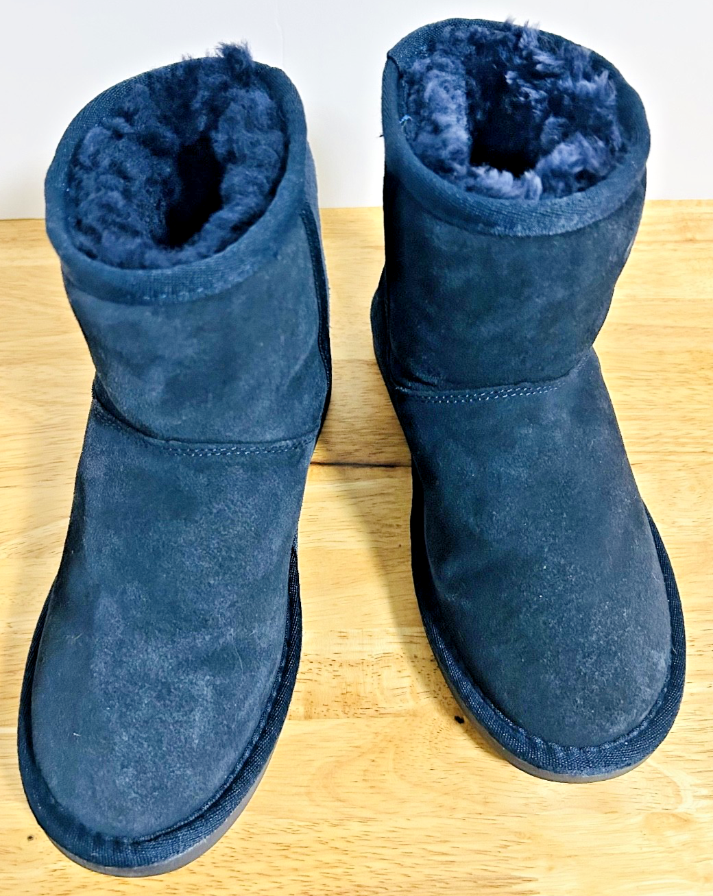 Minnetonka Olympia Short Boots Womens 6 Blue Suede Ankle Sheepskin Wool Lined