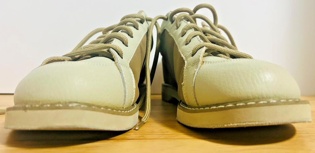 Brunswick Bowling Shoes Mens Size 9 Tan Beige Lace Up Leather Pre Owned
