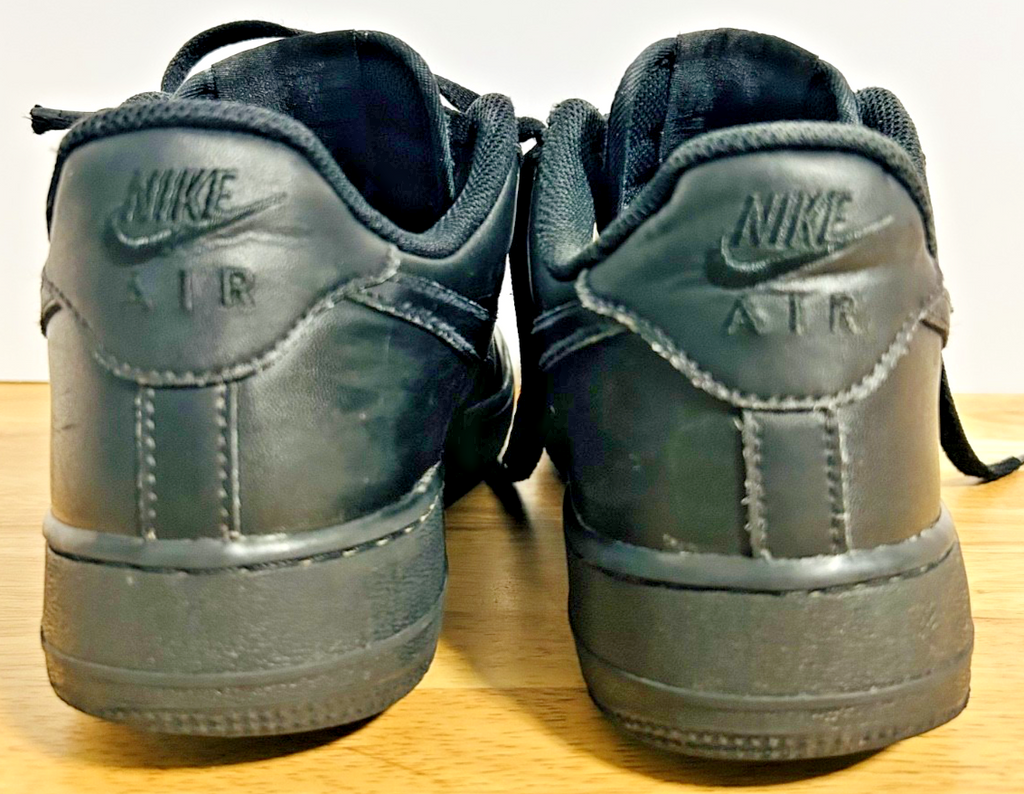 Nike Air Force 1 Low Triple Black AF1 CW2288-001 Mens Size 9 Used