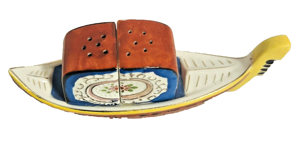 Occupied Japan MEIKO Gondola Boat Salt Pepper Shakers Vintage Ceramic
