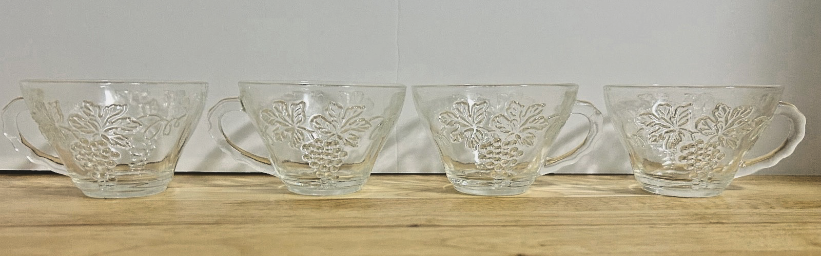 Vintage Anchor Hocking Grape Snack Set 8pc Serna Clear Glass w Box