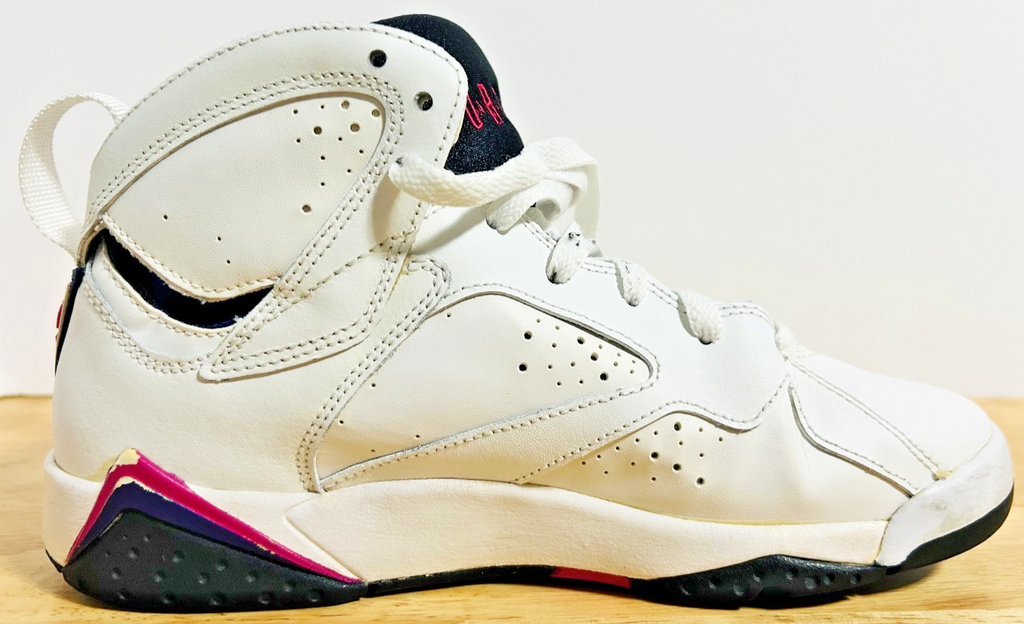 2012 Girl's Nike Air Jordan 7 Retro GS Fireberry 442960-117 Size 6.5Y