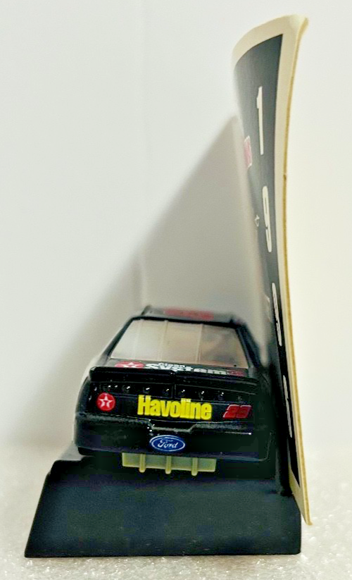 Dale Jarrett #28 Havoline NASCAR 1:64 Racing Champions Car w/ Card & Stand