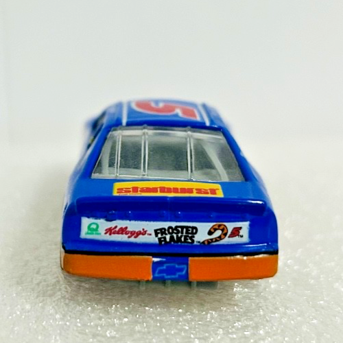 Racing Champions Terry Labonte #5 Kellogg’s Monte Carlo w/ Card