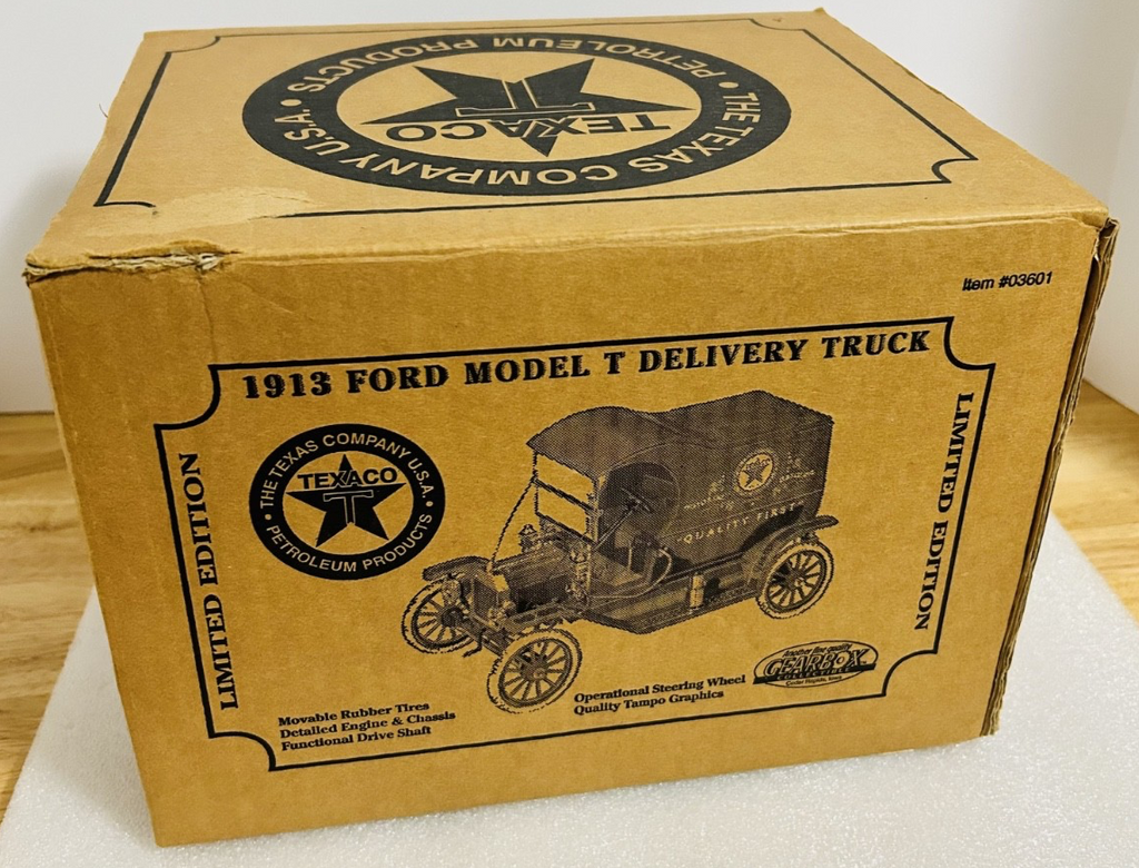 Gearbox Texaco 1913 Ford Model T Delivery Truck 1/16 Diecast LE 8407/20000