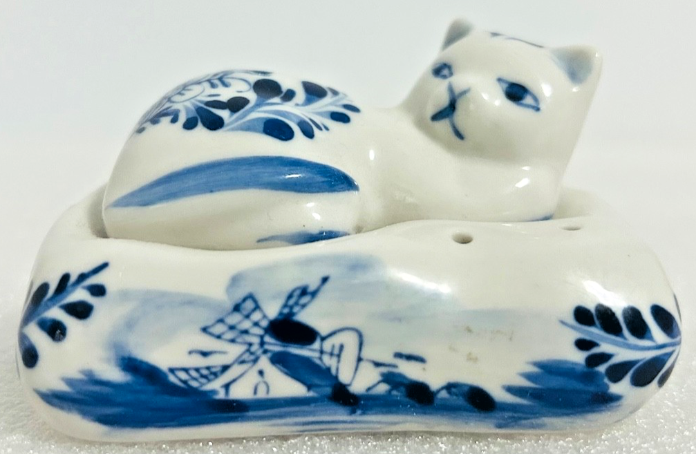 Vintage Delft Blue Cat Figurine on Base Holland Hand Painted