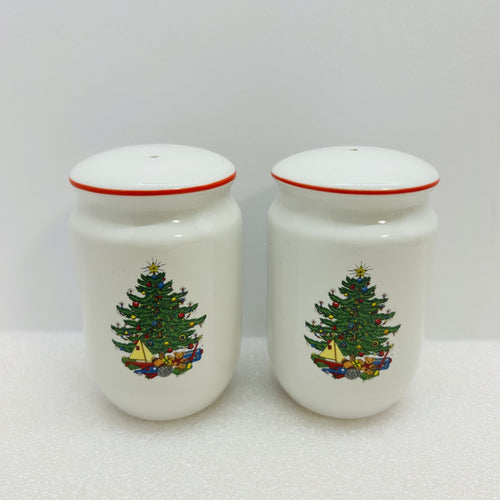 Cuthbertson American Christmas Tree Salt Pepper Shakers Set w Box