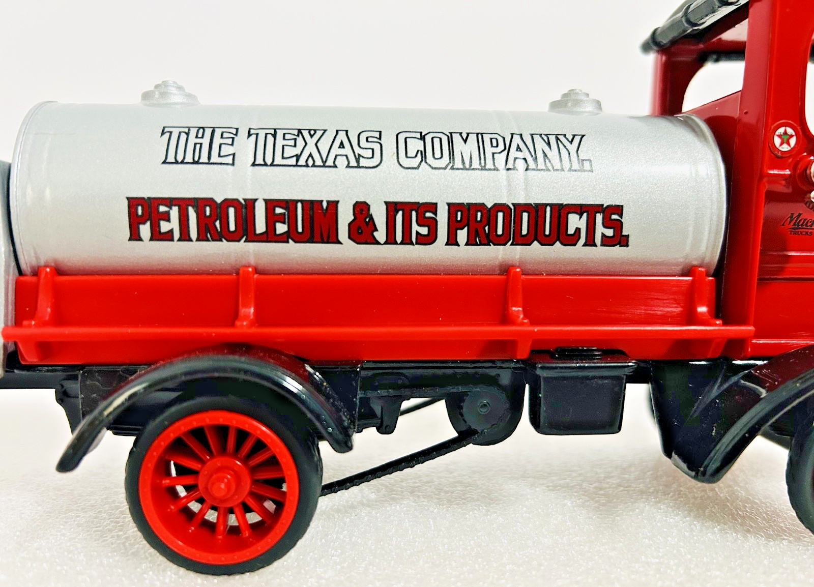 1995 Ertl Texaco 1910 Mack Tanker Coin Bank Diecast w/ Box & Paperwork