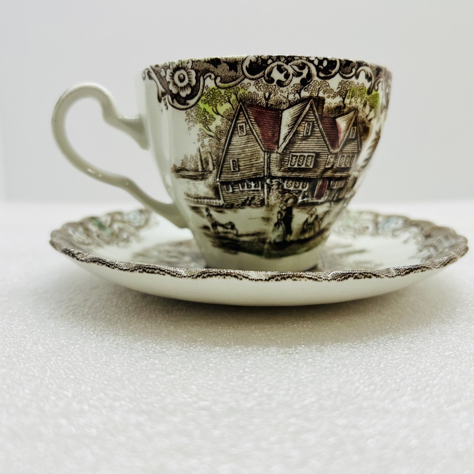 Johnson Brothers Colonial Overhang Teacup and Saucer Heritage Hall