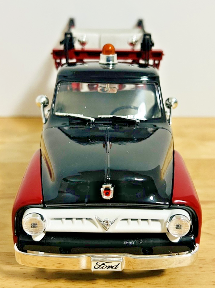 Gearbox Citgo 1953 Ford F-100 Tow Truck Coin Bank 1:24 Diecast