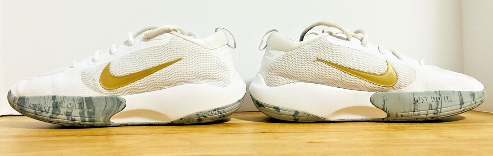 Nike Fly.By Basketball Shoes White Gold ISOFLY Youth 5Y FN4384-100