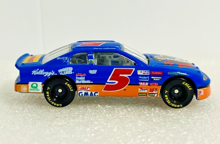 Racing Champions Terry Labonte #5 Kellogg’s Monte Carlo w/ Card