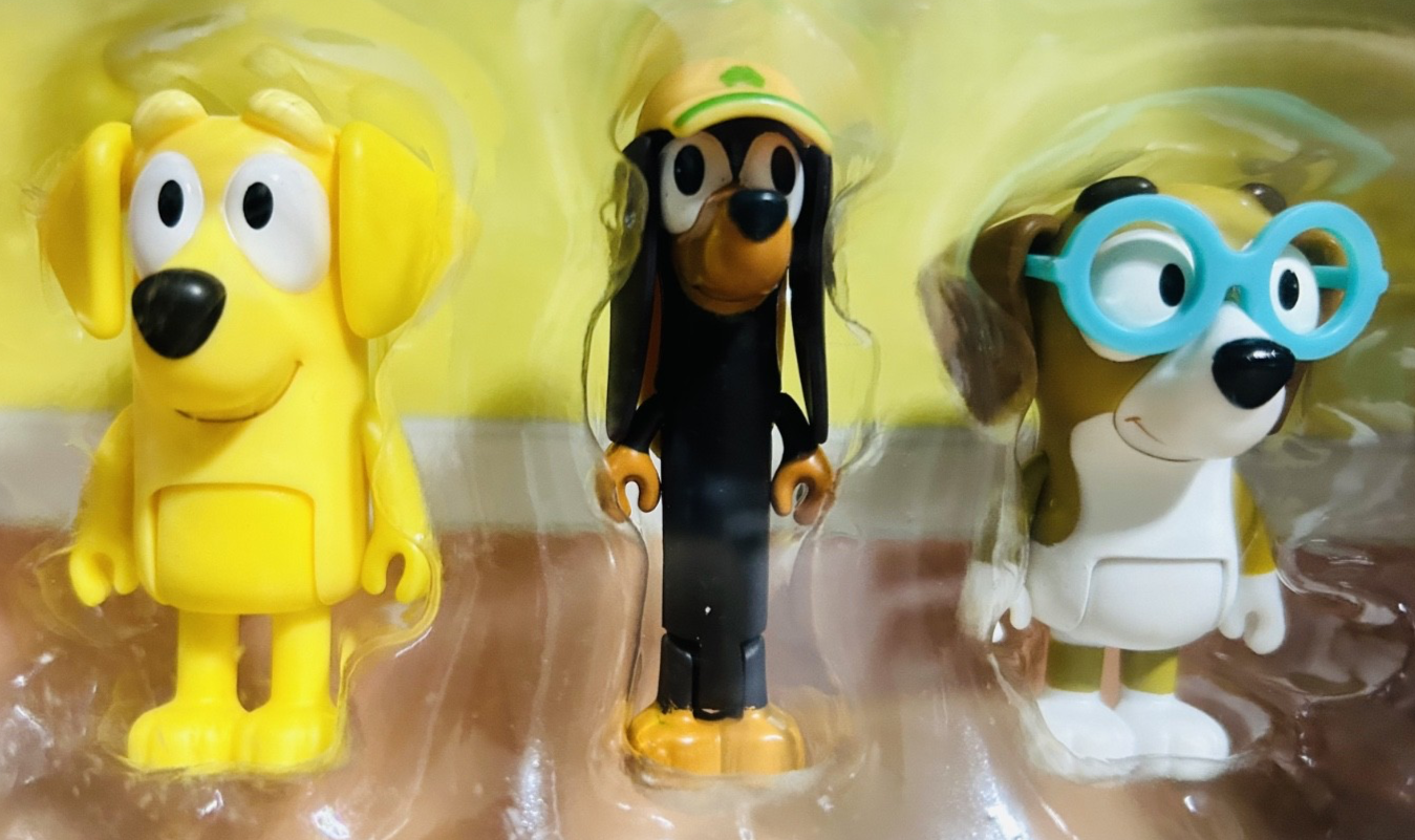 Bluey Playing Doctors Figure Playset Bluey Bingo Lucky Snickers