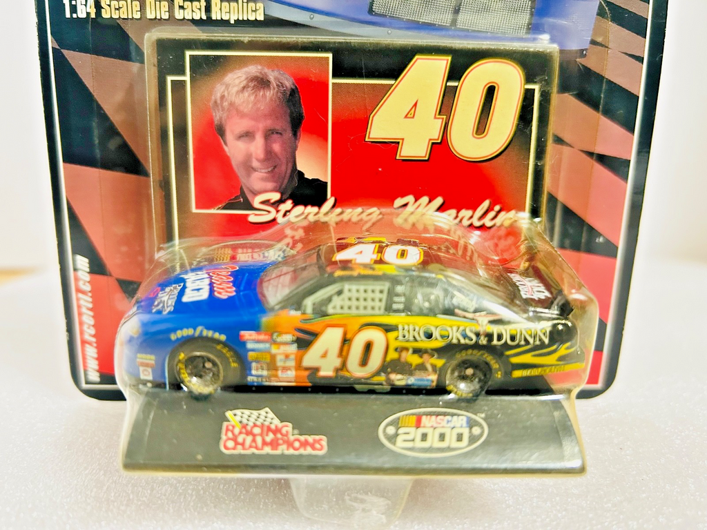 Racing Champions NASCAR #40 Sterling Marlin 2000 Brooks & Dunn 1:64 NIB