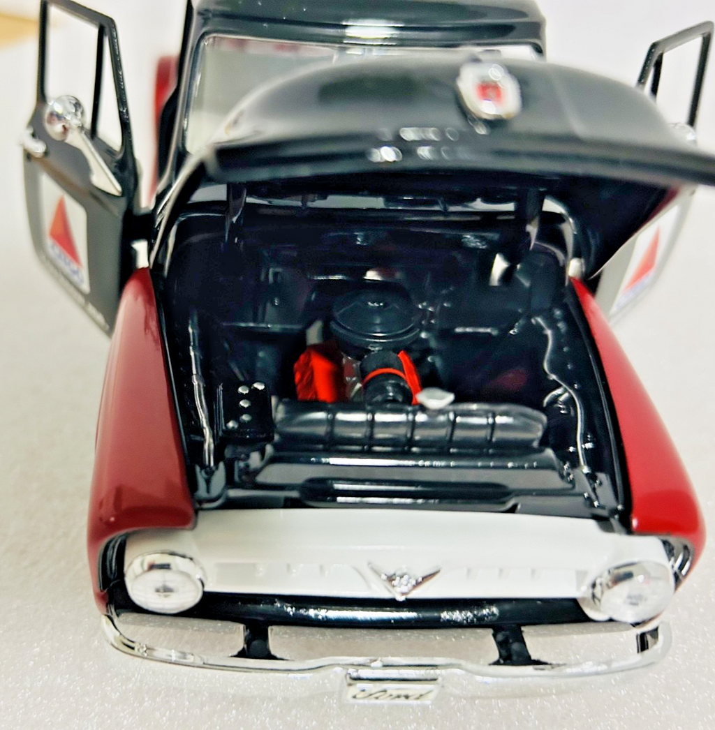 Gearbox Citgo 1953 Ford F-100 Tow Truck Coin Bank 1:24 Diecast