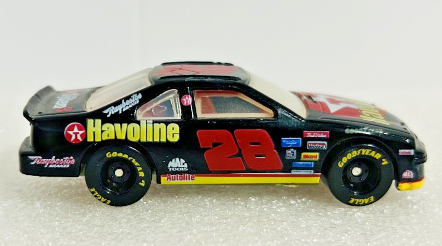 Dale Jarrett #28 Havoline NASCAR 1:64 Racing Champions Car w/ Card & Stand