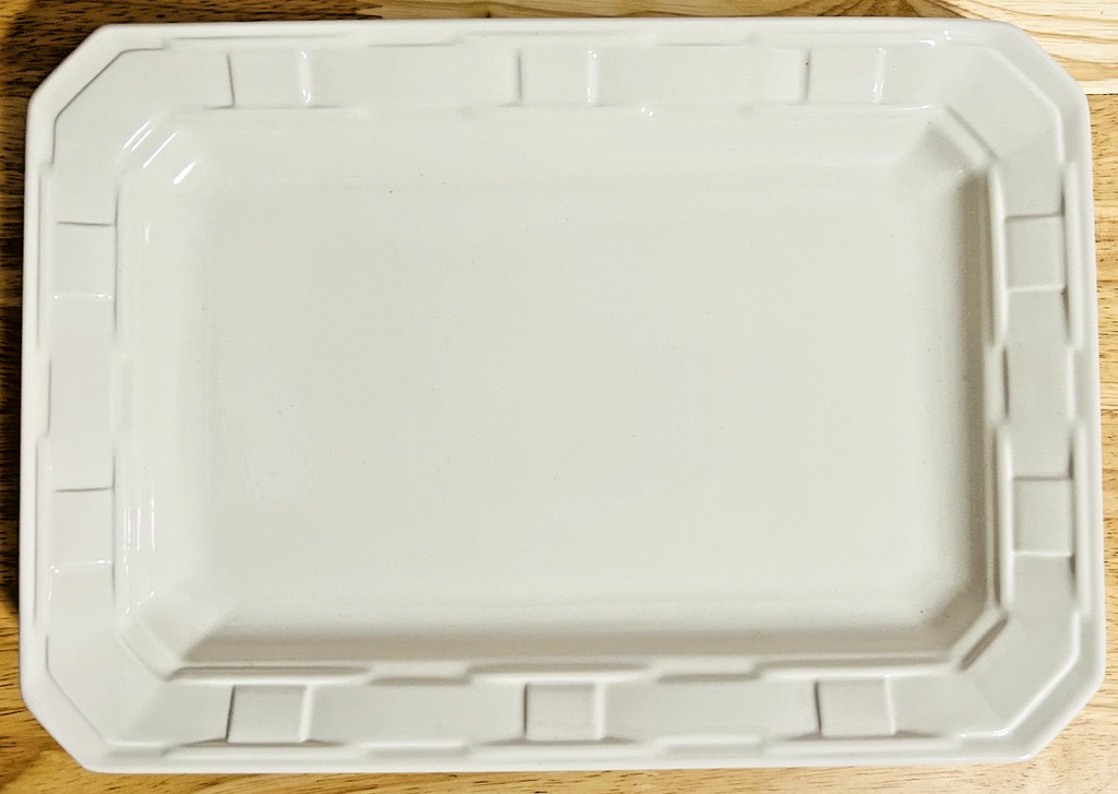 Longaberger Rectangular Pottery Serving Tray Heirloom Ivory 30370 w / Box & Card