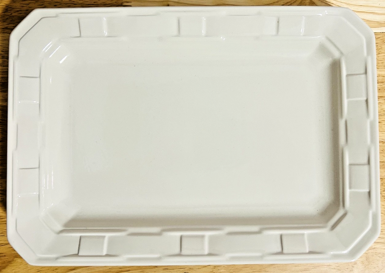 Longaberger Rectangular Pottery Serving Tray Heirloom Ivory 30370 w / Box & Card