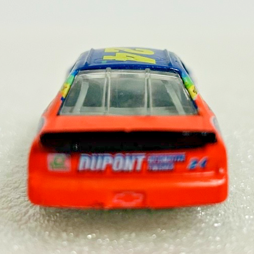 1997 Racing Champions Jeff Gordon #24 DuPont NASCAR Diecast Car + Card Stand