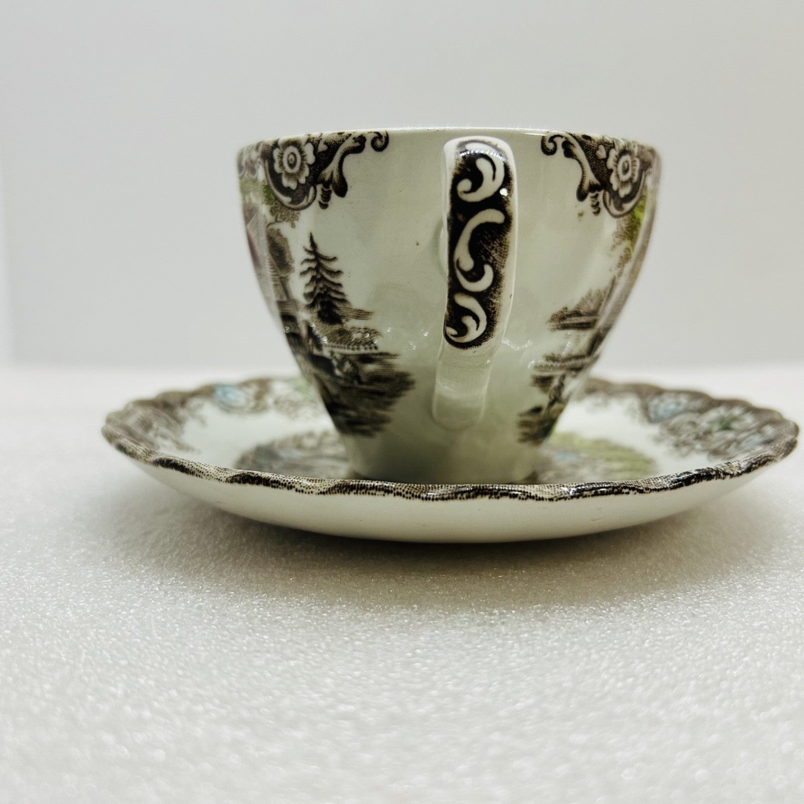 Johnson Brothers Colonial Overhang Teacup and Saucer Heritage Hall