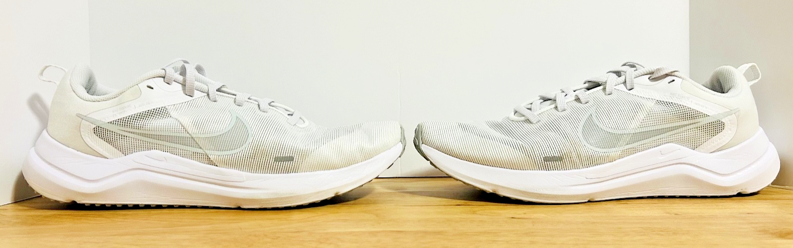 Nike Running Shoes Men's US 11.5 Gray White Lightweight Trainers