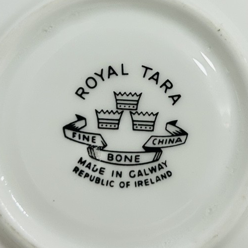 Royal Tara Fine Bone China Shamrock Shell Dishes Set of 2 Ireland