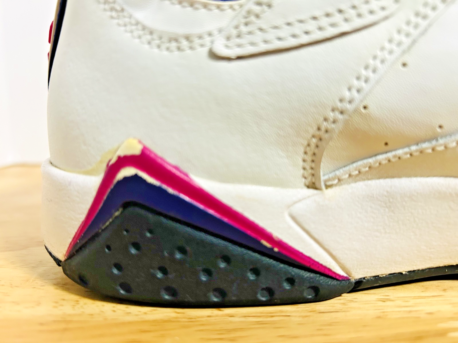 2012 Girl's Nike Air Jordan 7 Retro GS Fireberry 442960-117 Size 6.5Y