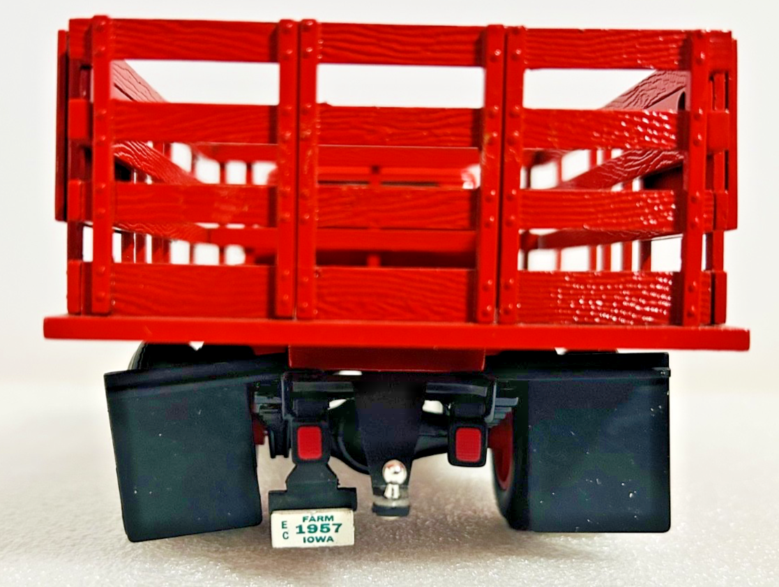 Ertl Coca-Cola Diecast Stake Truck w Vending Machines Dolly F296