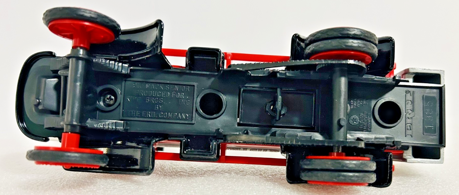 1995 Ertl Texaco 1910 Mack Tanker Coin Bank Diecast w/ Box & Paperwork