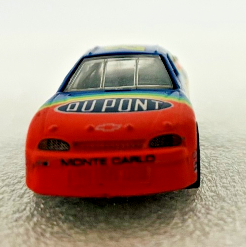 1997 Racing Champions Jeff Gordon #24 DuPont NASCAR Diecast Car + Card Stand