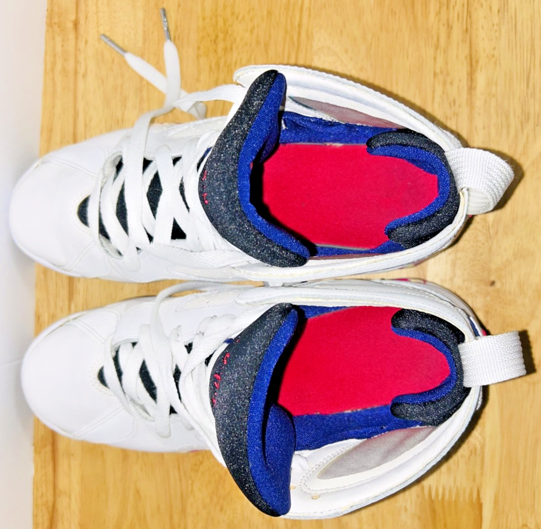 2012 Girl's Nike Air Jordan 7 Retro GS Fireberry 442960-117 Size 6.5Y