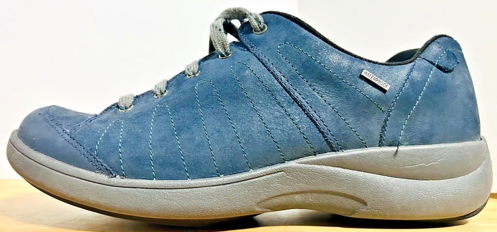 Aravon Shoes Womens 8 Revsavor Sneakers Lace Up WATERPROOF Leather Casual Blue