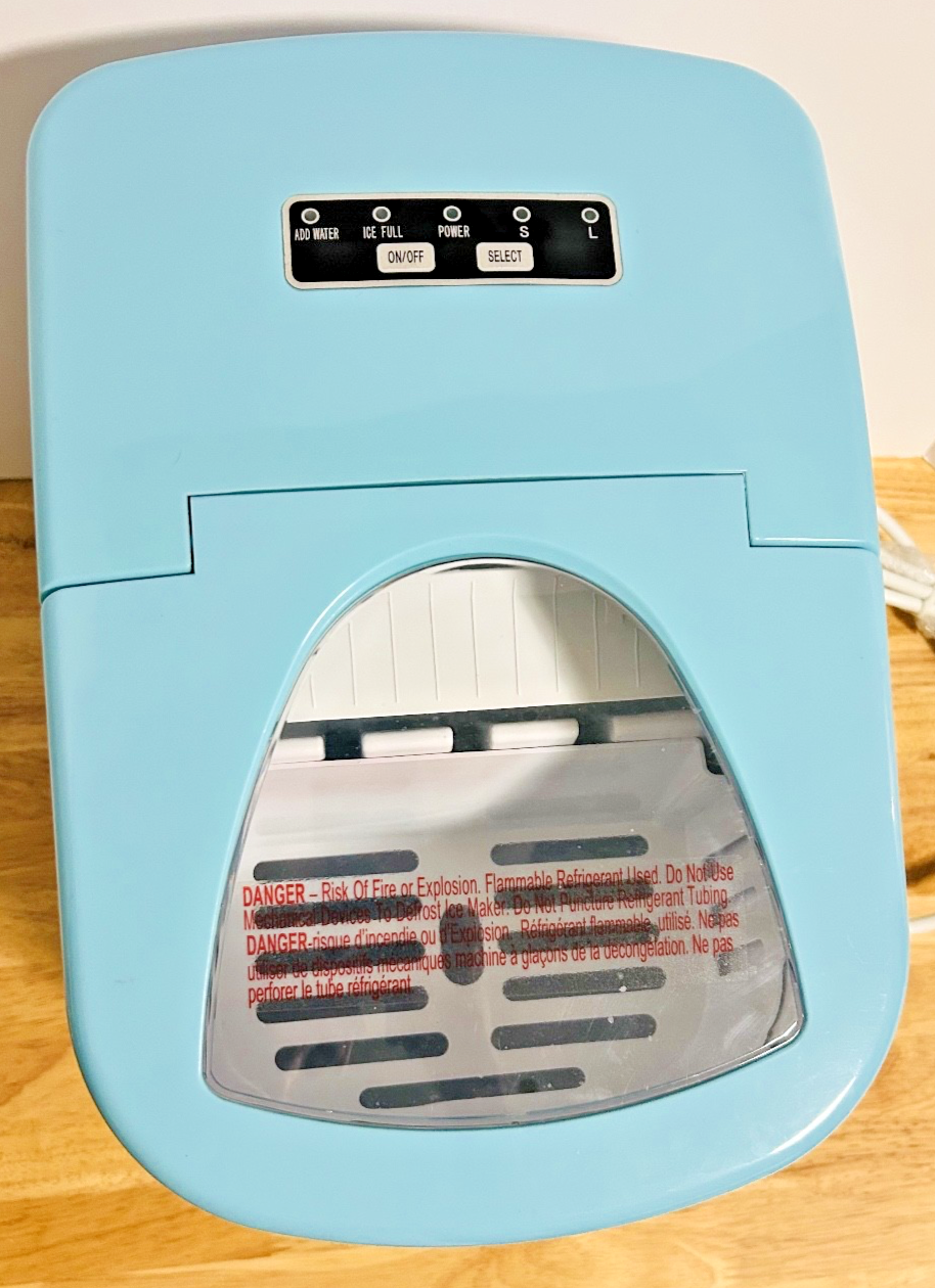Frigidaire EFIC113-BLUE Portable Countertop Ice Maker 26 lb Daily Ice Machine
