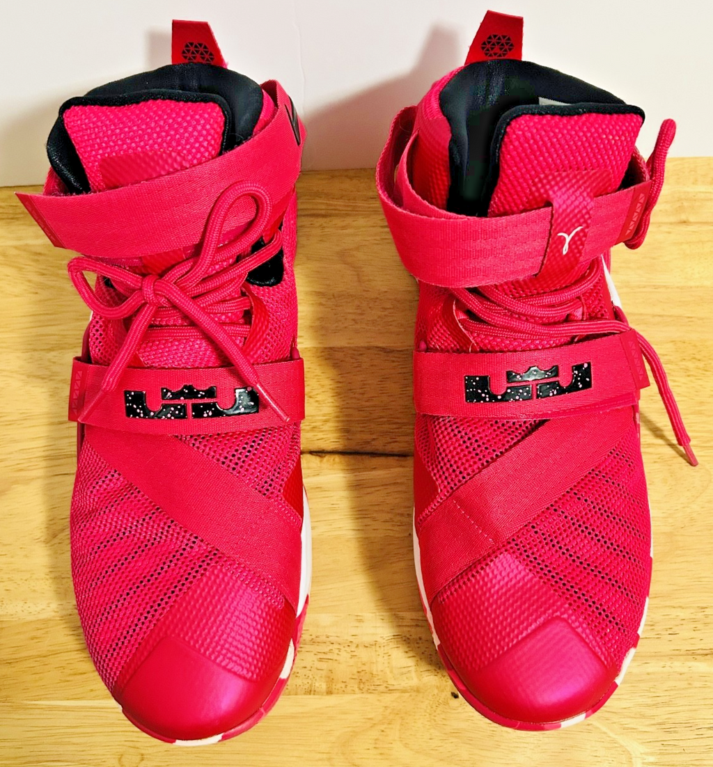 LEBRON JAMES IX NIKE Soldier 9 Zoom Mens Size 11.5 Think Pink Breast Cancer