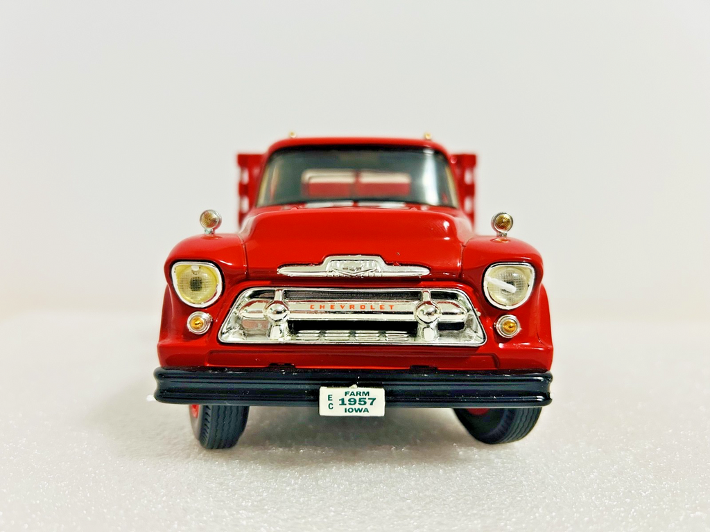 Ertl Coca-Cola Diecast Stake Truck w Vending Machines Dolly F296