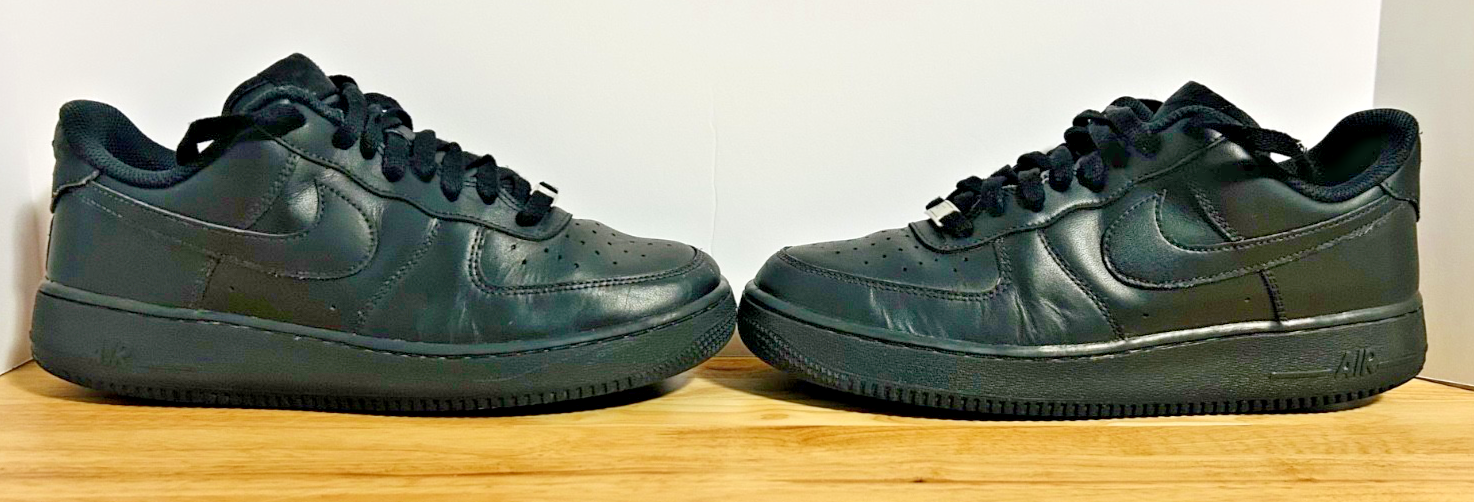 Nike Air Force 1 Low Triple Black AF1 CW2288-001 Mens Size 9 Used