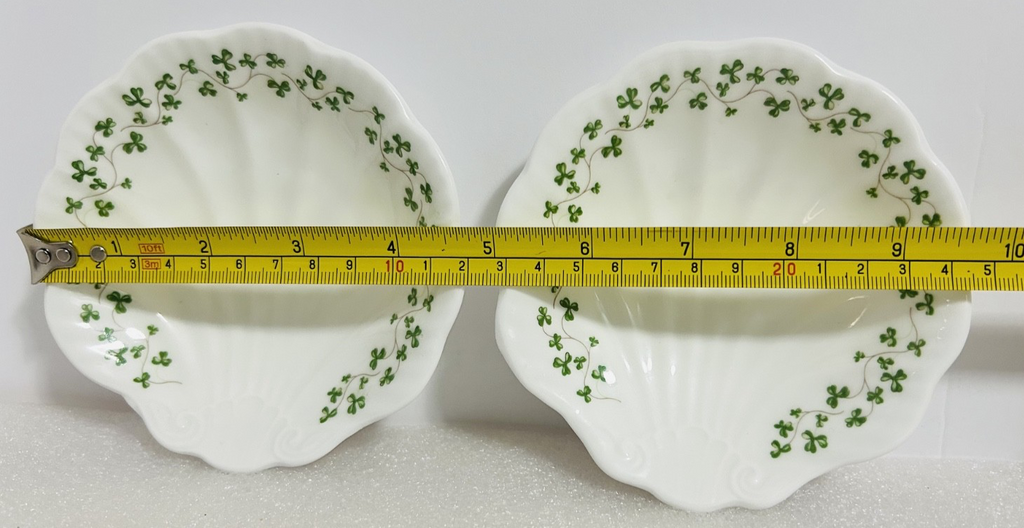 Royal Tara Fine Bone China Shamrock Shell Dishes Set of 2 Ireland