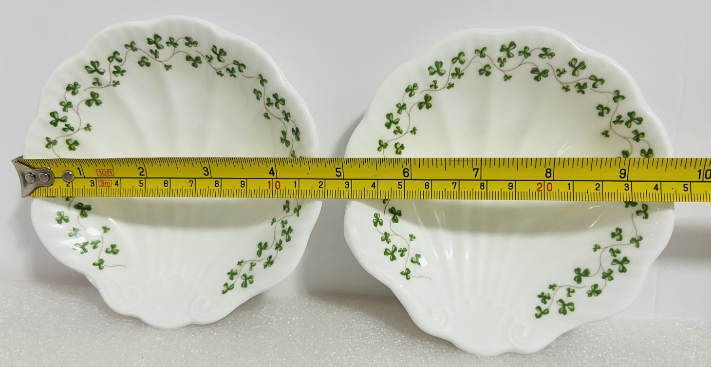 Royal Tara Fine Bone China Shamrock Shell Dishes Set of 2 Ireland