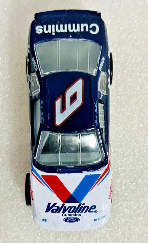 Mark Martin #6 Valvoline NASCAR Racing Champions Diecast w/ Display Card
