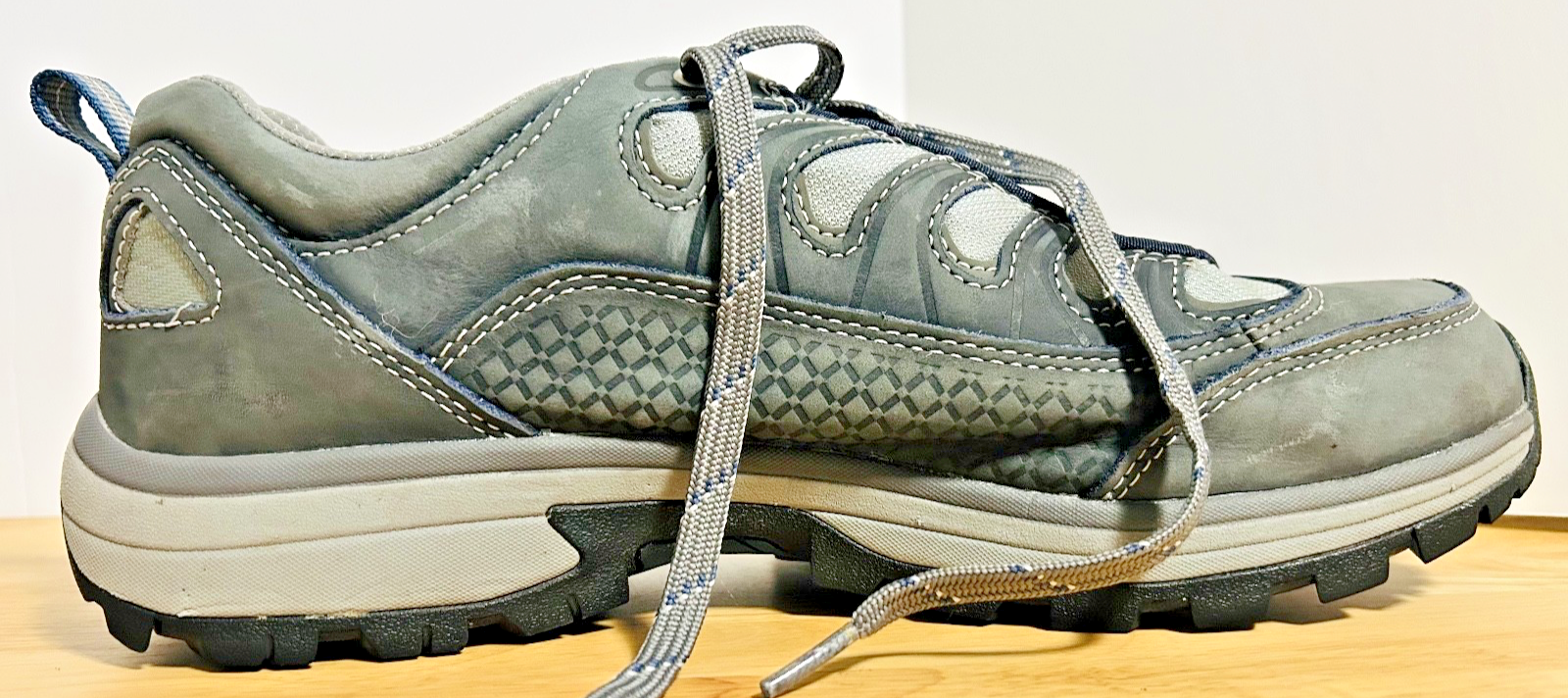 Eddie Bauer Men's Midlite Hiking Shoes Size 11. DRN#:9xx19127 Style:0088-315