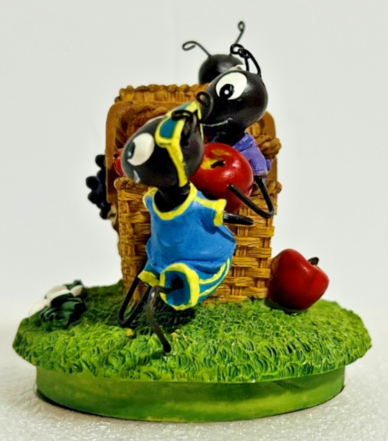 Yankee Candle Ant Picnic Tealight Holder Basket Scene Garden Decor