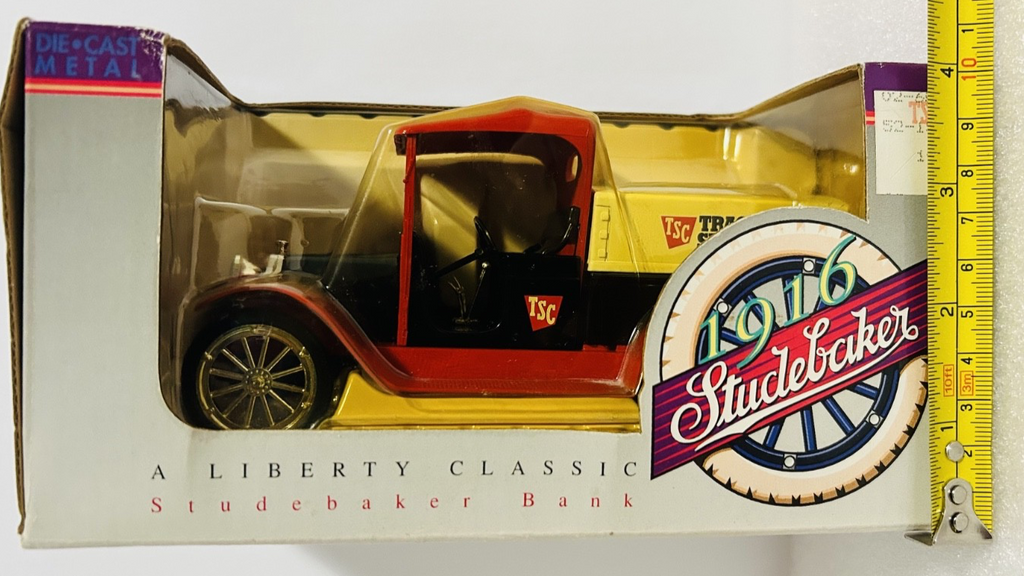 Liberty Classics 1916 Studebaker Truck Die-Cast Bank TSC Tractor Supply Box